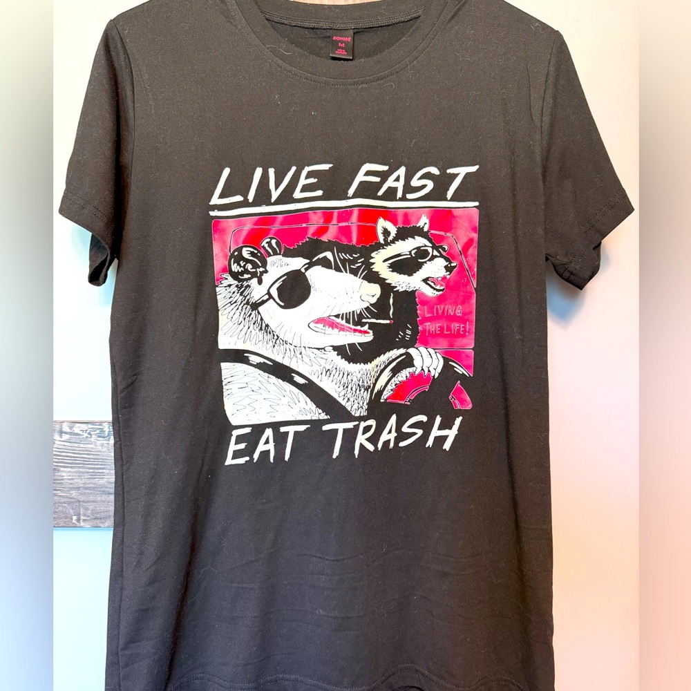 Romwe opossum tee